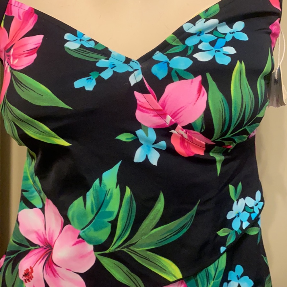 NWT CARRIBBEAN JOE TANKINI TOP SIZE S 🛍 - Picture 2 of 9